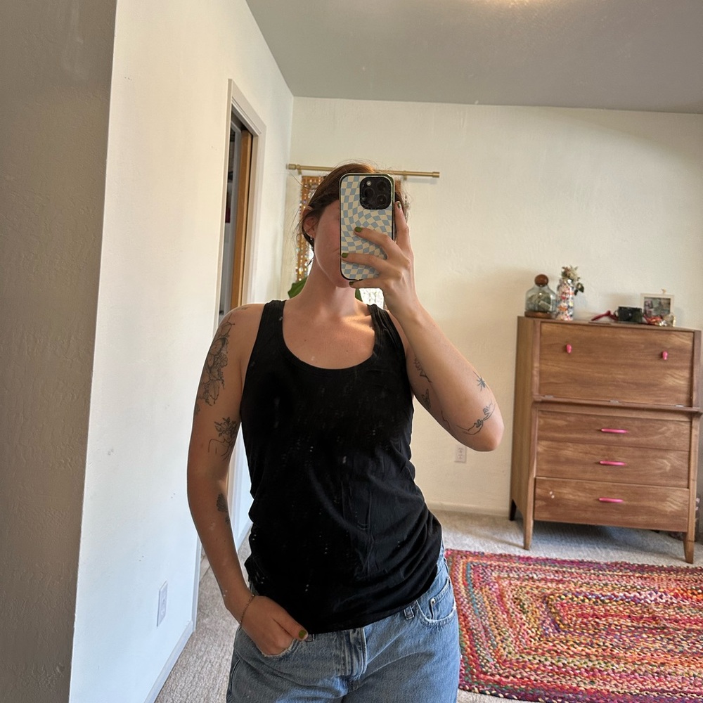 Lululemon black tank